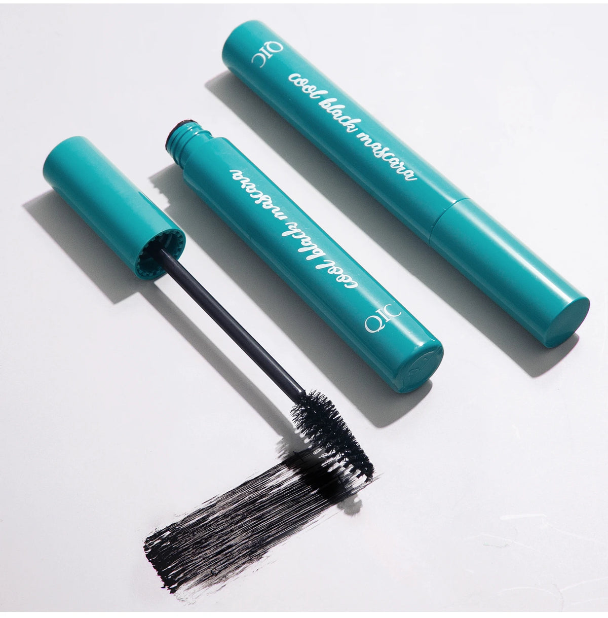 Long-Lasting Volumizing and Lengthening Mascara