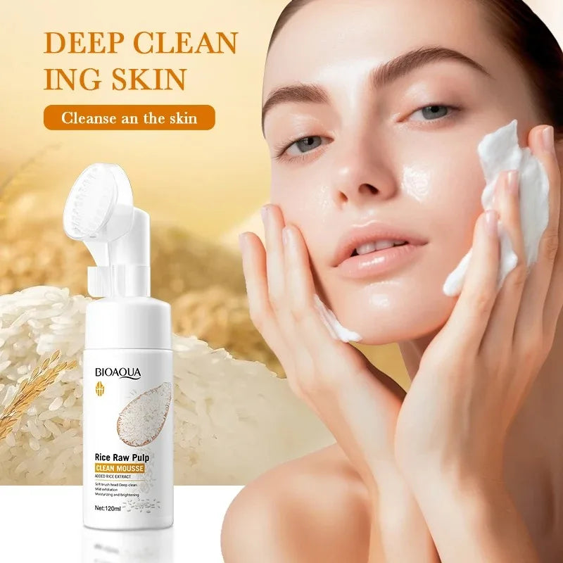 Rice Extract Foaming Facial Cleanser with Silicone Brush