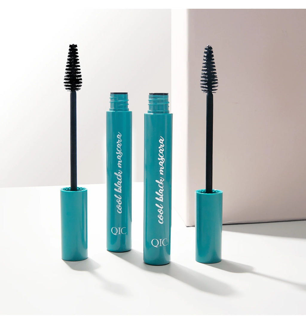 Long-Lasting Volumizing and Lengthening Mascara