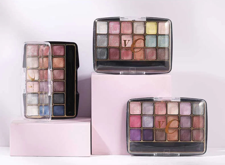 18-Color Glitter and Matte Eyeshadow Makeup Palette