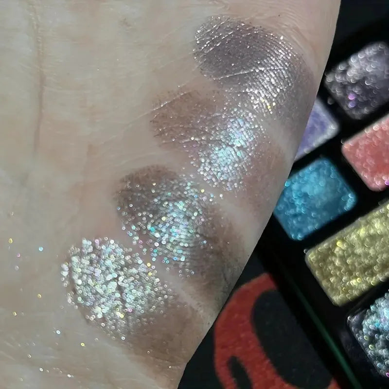 16-Color Shimmer and Matte Eyeshadow Palette