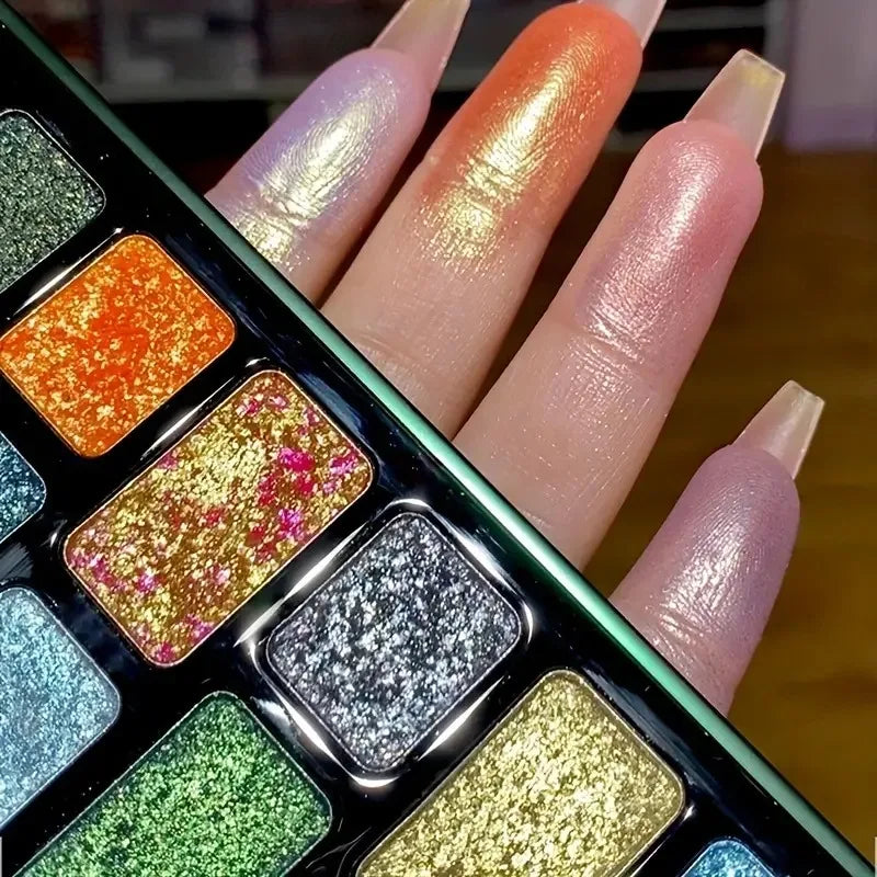 16-Color Shimmer and Matte Eyeshadow Palette - 2