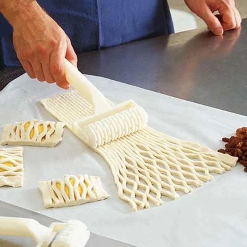 Lattice Pastry Roller Cutter for Baking