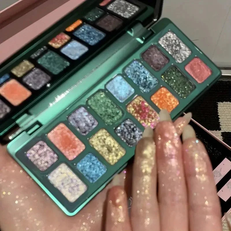 16-Color Shimmer and Matte Eyeshadow Palette - 1