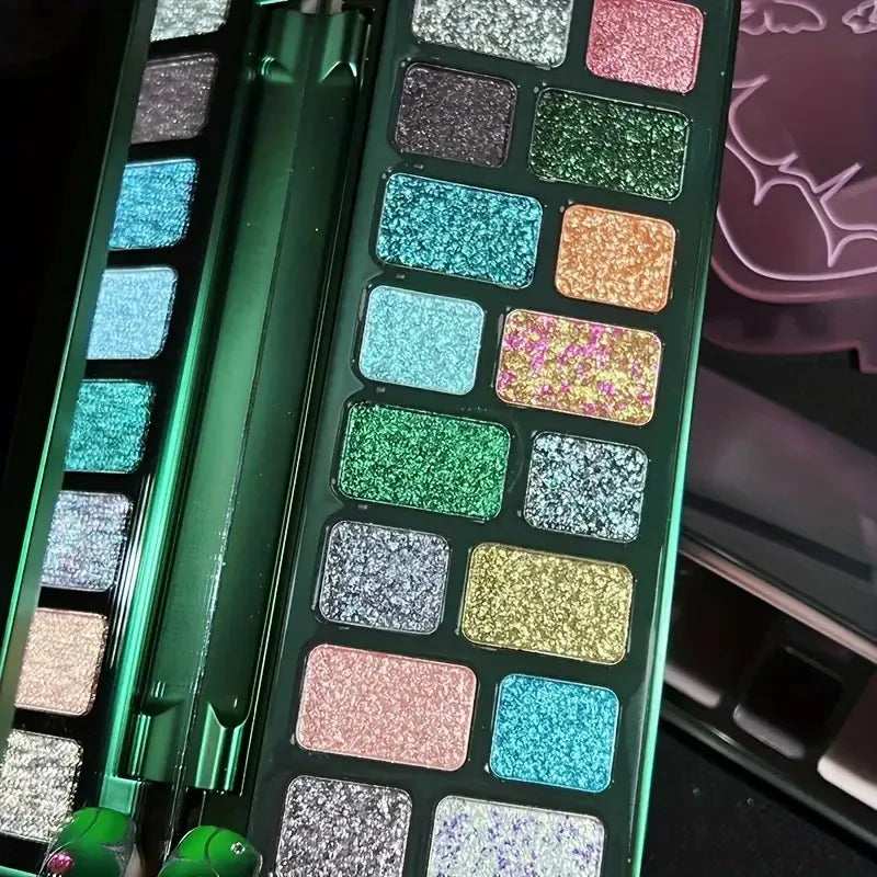 16-Color Shimmer and Matte Eyeshadow Palette - 5
