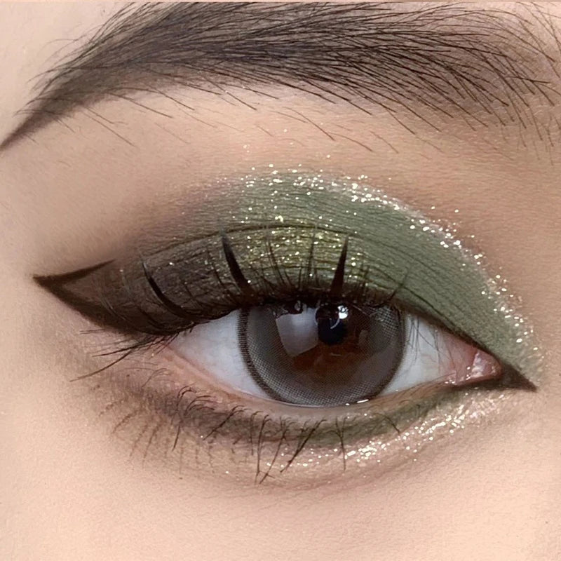9-Color Olive Green Smokey Eyeshadow Palette