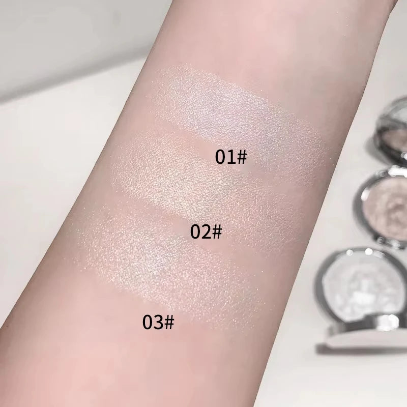 Lion Embossed Shimmer Highlighter Powder