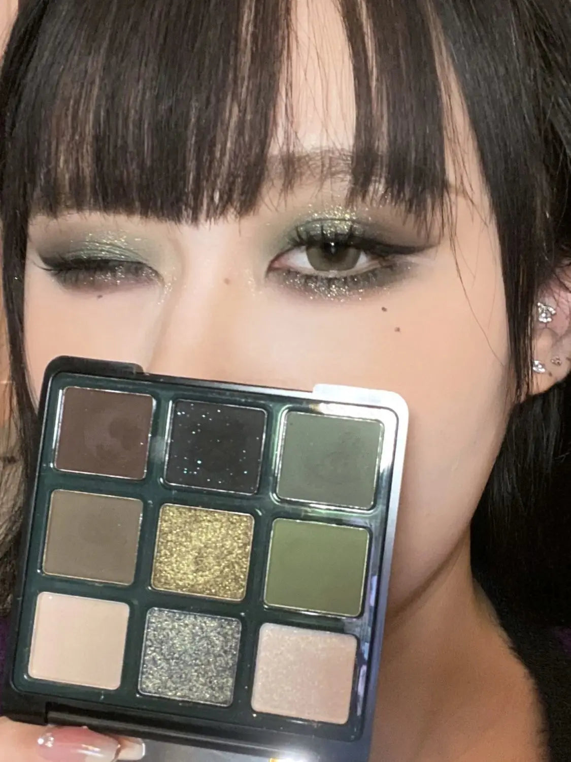 9-Color Olive Green Smokey Eyeshadow Palette - 7