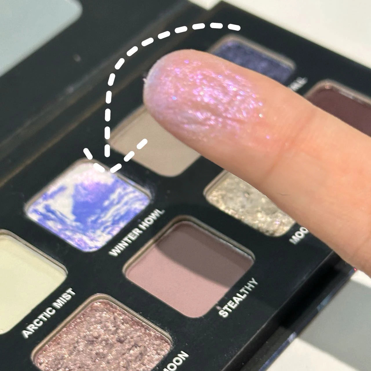 12-Color Shimmer and Matte Eyeshadow Palette - 8