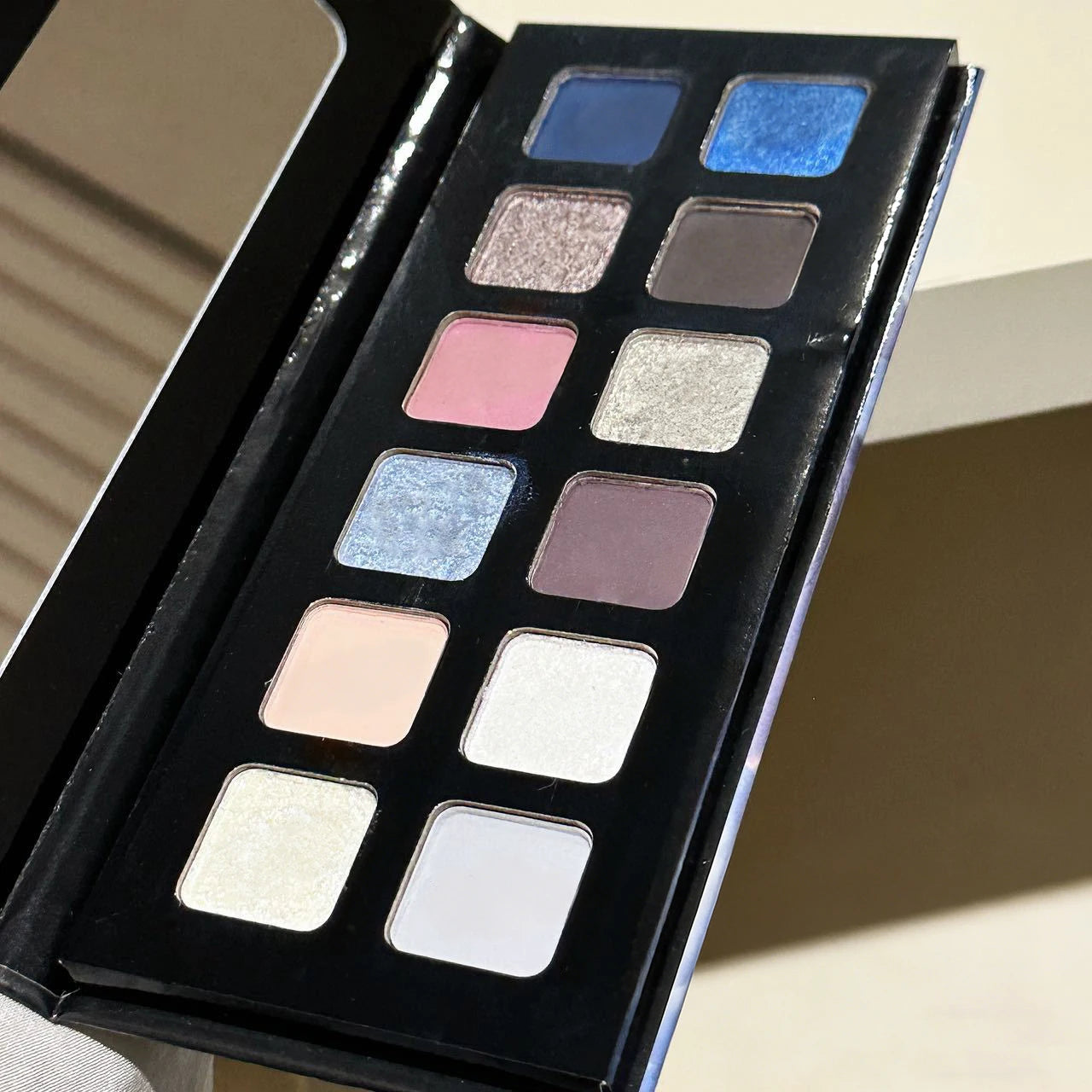 12-Color Shimmer and Matte Eyeshadow Palette - 12