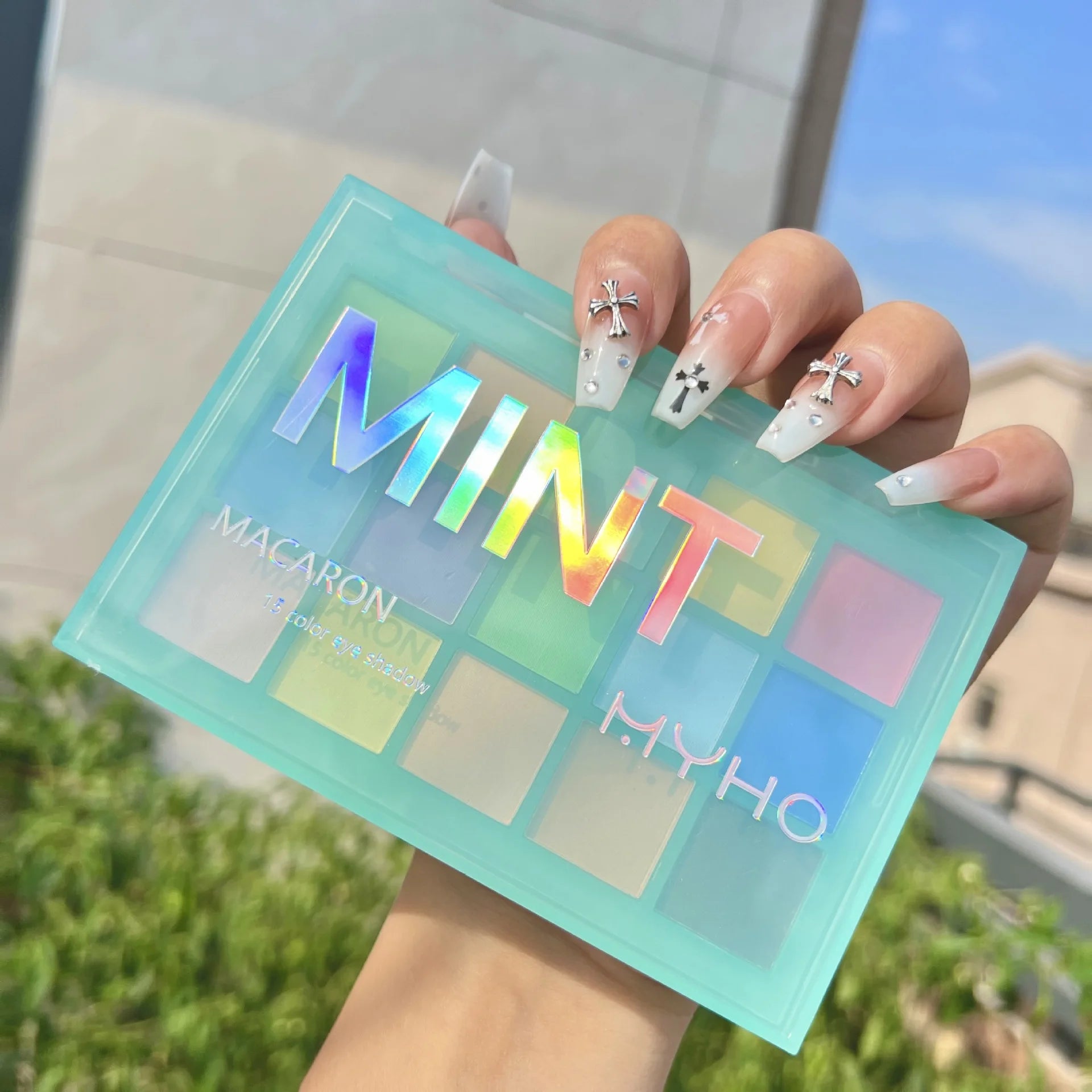15-Color Shimmer and Matte Eyeshadow Makeup Palette - 6
